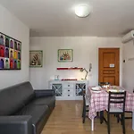 Velez Apartman